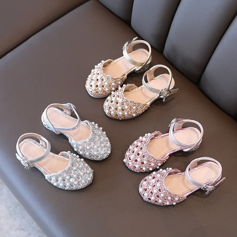 

Children Leather Sandals Kids Girls Beach Hollow Out Shoes Soft Bottom Shiny Pearl Princess Shoes Summer Sandals SWL013
