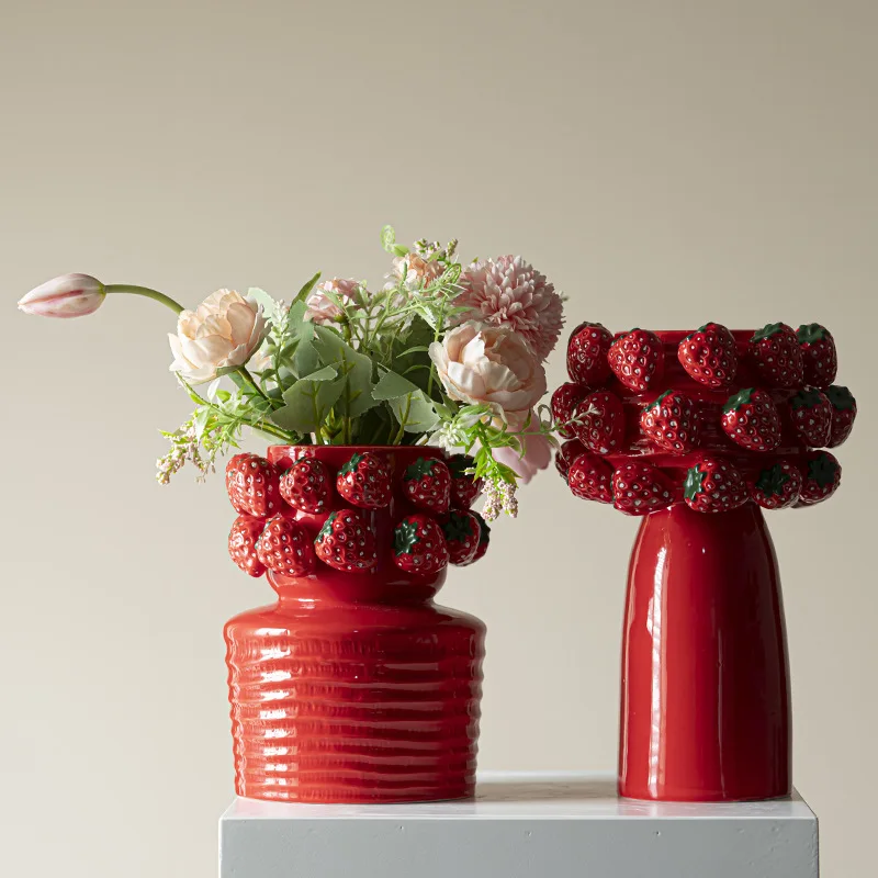 

Strawberry Ceramic Vase High-end Living Room Desktop Dining Table Home Decoration Bedroom Ornaments Flower Arrangement