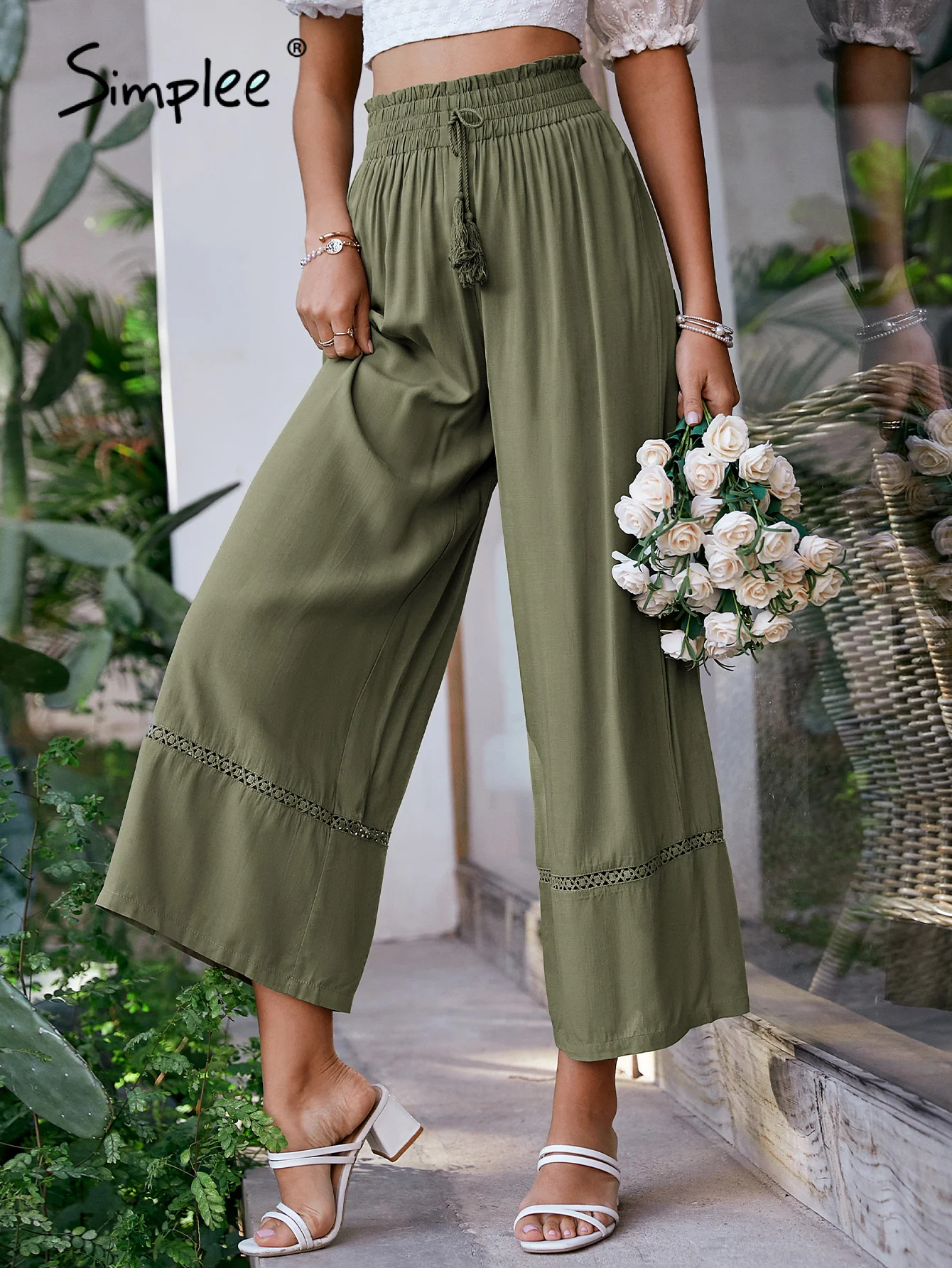 Simplee Army green lace up elastic high 