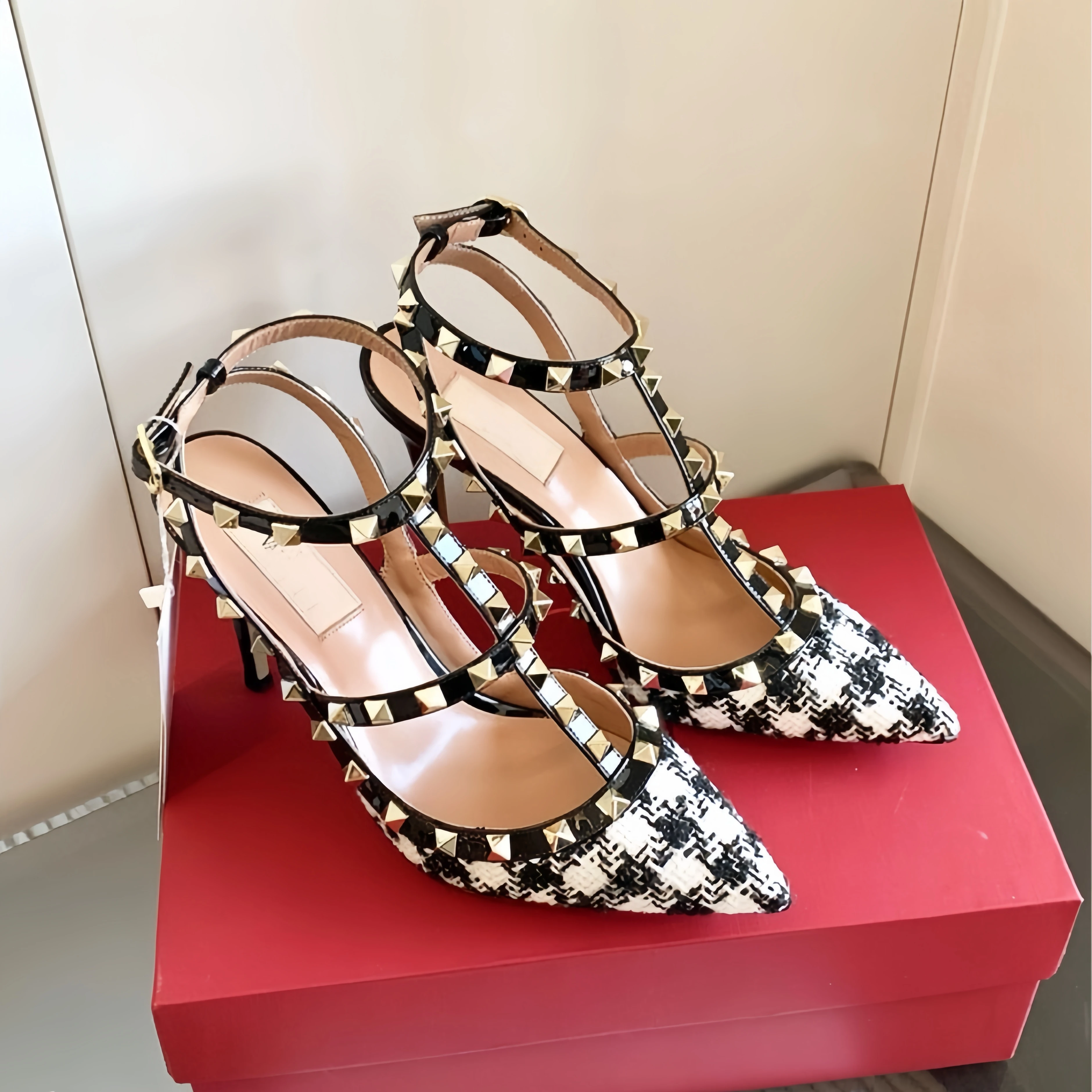 Rivet Heeled sandals Summer luxury women's Gladiator sandals Ankle Strap Brand Sexy High Heels Designe Slingbacks Shoes 41