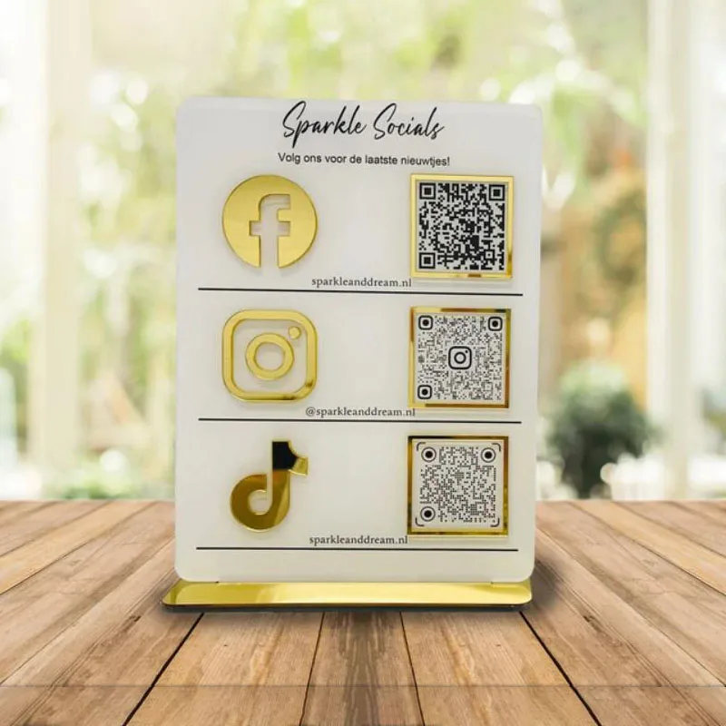 Sign, Social Media Scan to Pay