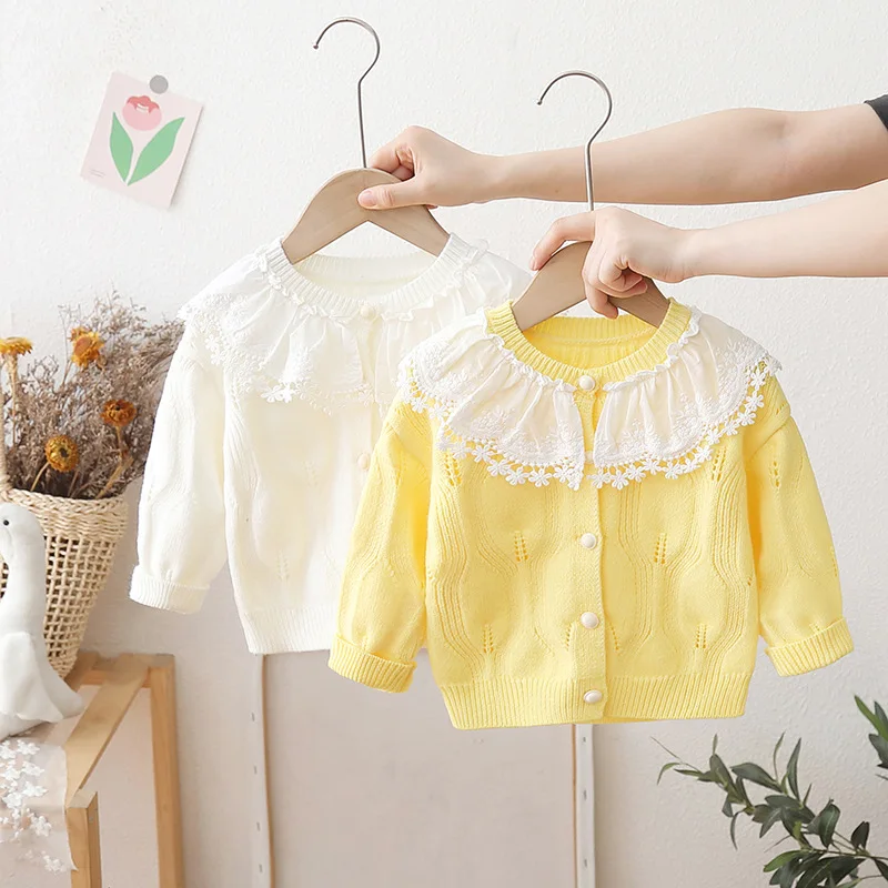 

Осенний вязаный кардиган для девочек, корейский Однотонный свитер с кружевом и круглым вырезом, пальто, вязаная куртка свободного кроя для маленьких девочек