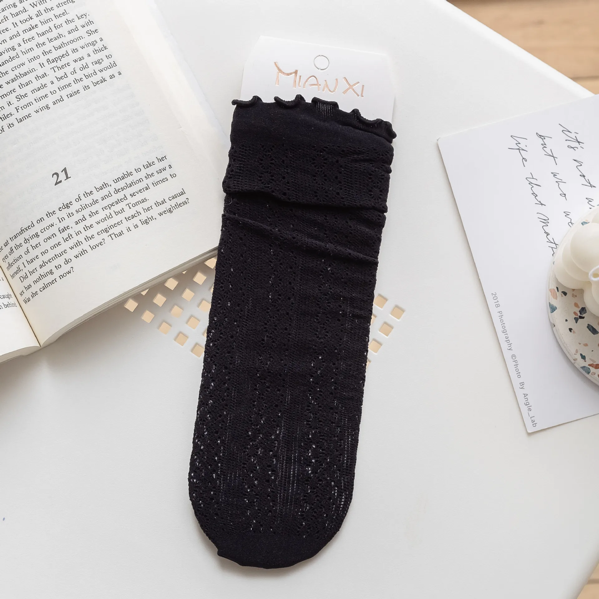 Рисунок 2 - Женские носки весна лето Простые