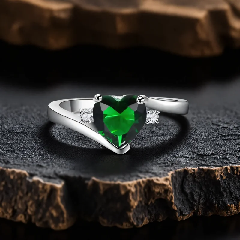 Green Crystal Love Heart Stone Mom Rings For Women Vintage Silver Color Wedding Bands May Birthstone Jewelry Mother's Day Gifts