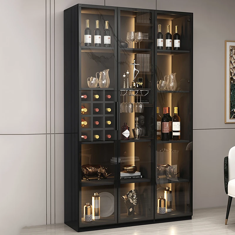 Рисунок 4 - Стеклянные витрины