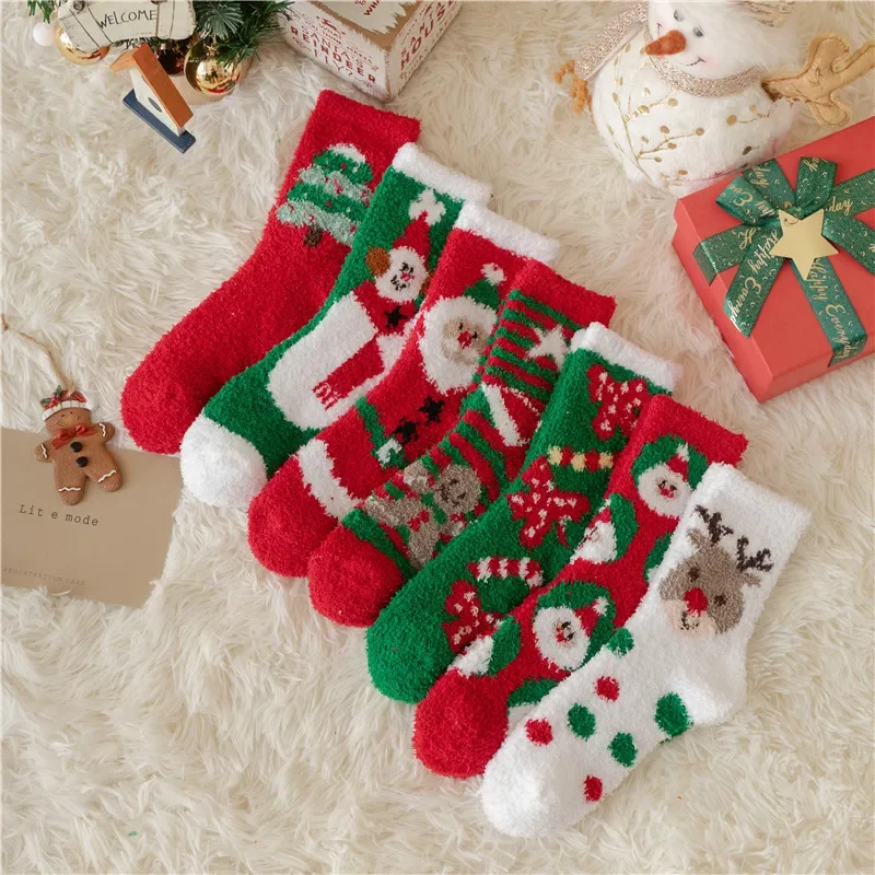 

Stylish Comfort Women's Coral Velvet Christmas Stocking Stocking Stocking Santa Elk Christmas Stocking Gift Cross Border