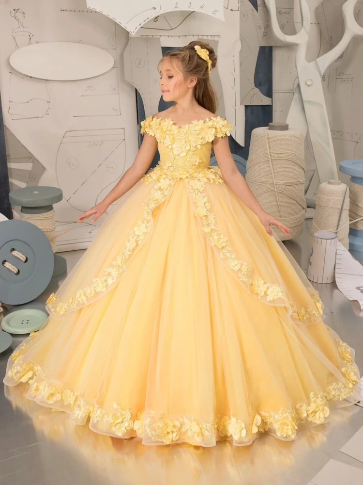 

Yellow Flower Girl Dresses Tulle Puffy Tiered Appliques With Tailing Sleeveless For Wedding Birthday Party Banquet Princess Gown