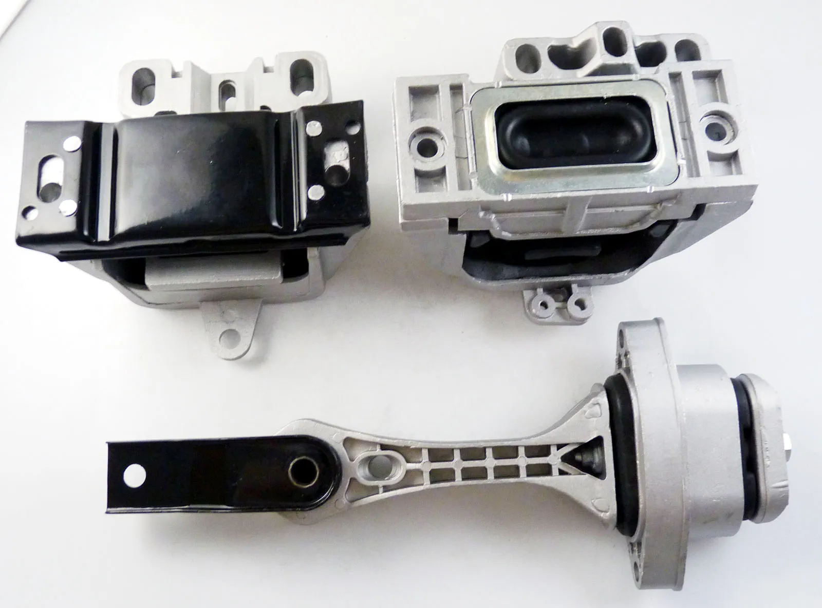 WOLFIGO Set 3PCS Motor & Trans. Mount Front Left Right and Right Rear Set for 1998-2006 VW Beetle Golf Jetta 1.8L 2.0L