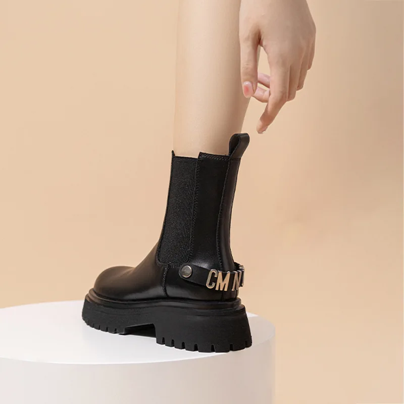 

Women's autumn and winter metal buckle thick soled genuine leather Martin boots