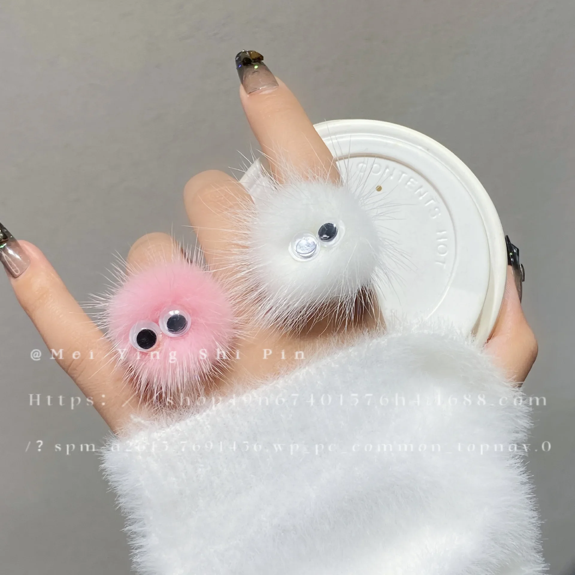 

Autumn Winter Hairy Ball Black Tuanzi Ring 2023 New Girl Heart Cute Gentle Small Popular Design Sense Open Ring Women Jewelry