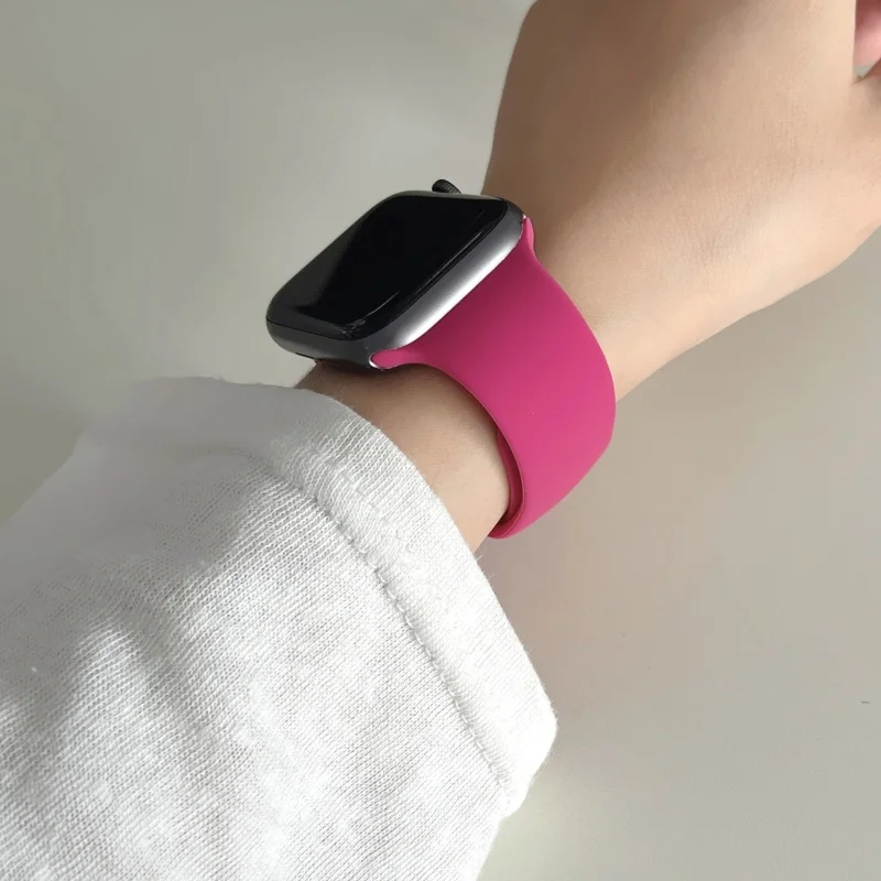 Premium Silicone Sports Band for Smartwatches - Versatile Size Options