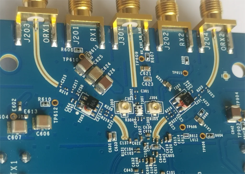 Рисунок 4 - Дочерняя плата ADRV9009 RF ADR