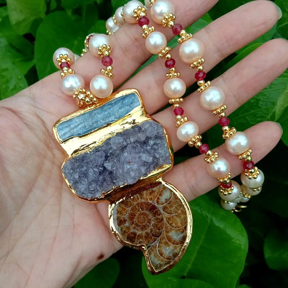 

Y·YING Cultured Pink Potato Pearl Red Jade Necklace Blue Kyanite Amethyst Druzy Pendant