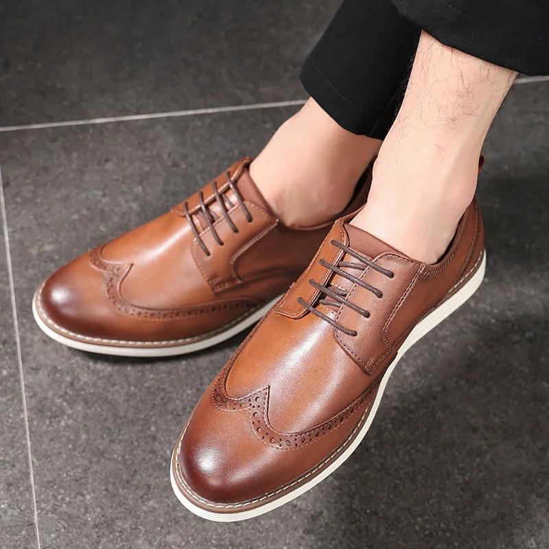 Men's Casual Business Leather Shoes Men Classic Retro Lace-up Brogues Shoes Mens Light Comfortable Outdoor Driving Flats 2