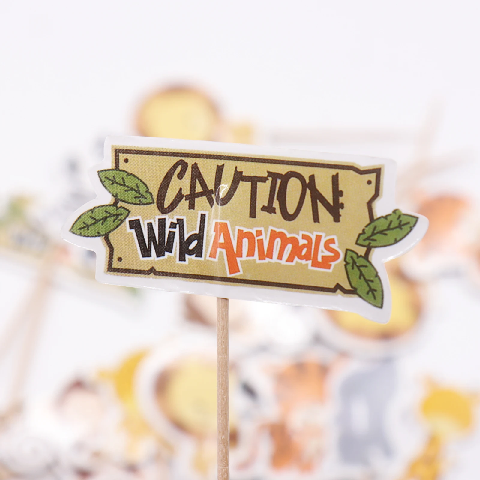 

Wild Jungle Animal Theme Cupcake Topper Party Decoration Jungle Animal Cake Flag Kids Favor Birthday Cake Decoration Supplies