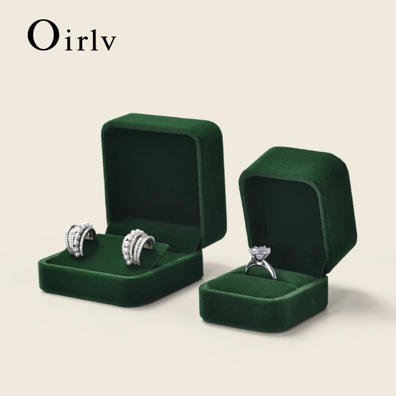 Luxurious Velvet Jewelry Box in Gemstone Green - Premium Organizer for Rings, Earrings, Bracelets, and Necklaces