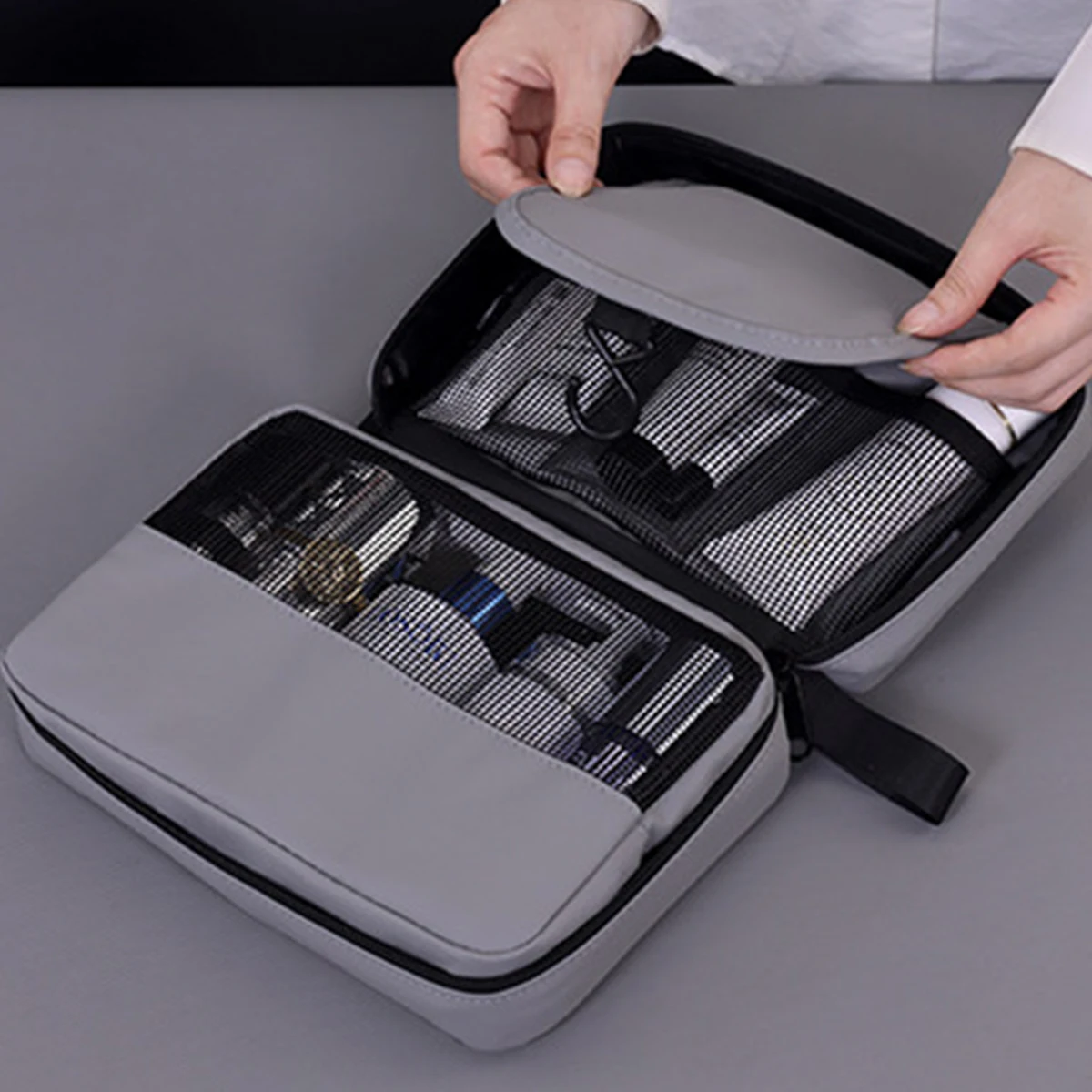 Men Foldable Toiletry Bag Travel Business Layered Multiple Pockets Cosmetic Makeup Cases Male Hanging Storage Organizer Wash Bag