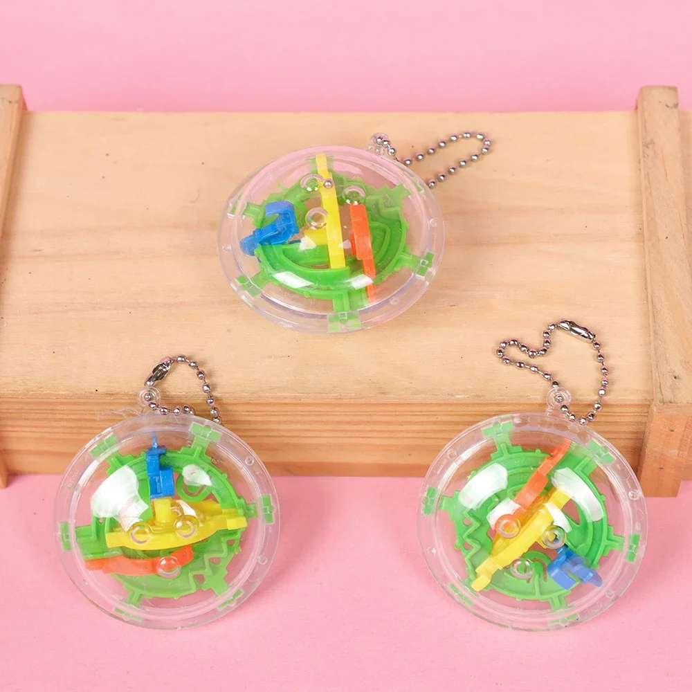 1Pcs Mini Adult 3D Magic Intellect Maze Ball Track Puzzle Keychain Toys for Kids Birthday Party Favors Souvenir Rewards