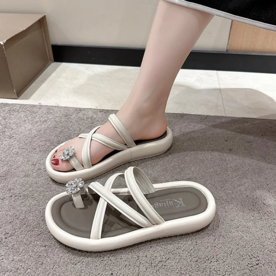 

Лето 2024, женские тапочки на плоской подошве, женские удобные женские шлепанцы, роскошные домашние шлепанцы на платформе