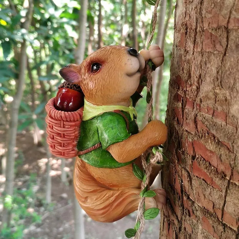 

Cute Squirrel Rope Climbing Sculptures And Figurines Resin Art Statue Pendant Balcony Courtyard Garden Outdoor Home Decoration