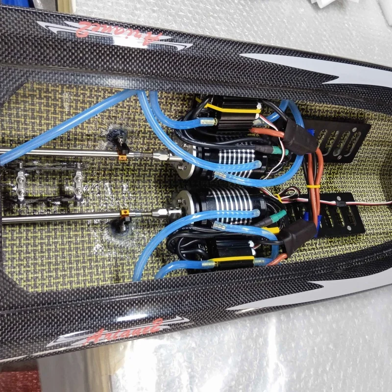 TFL Carbon Fiber /Kevlar 1124 Ariane Electric RC Boat Big Size Professional Speedship with Twin 4082 KV1850 Motor/180A ESC 3