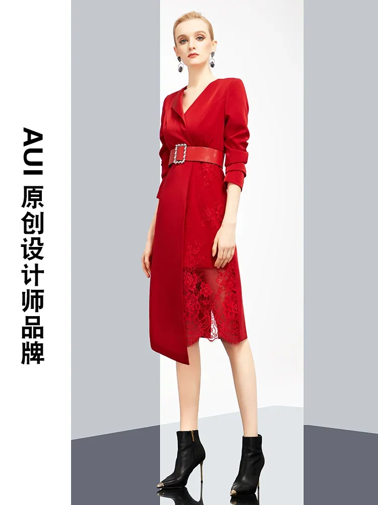 

Celebrity Temperament Irregular Design Sense Waist Pulling Dress Women's Winter 2023 New Red Temperament Spliced Lace Dress