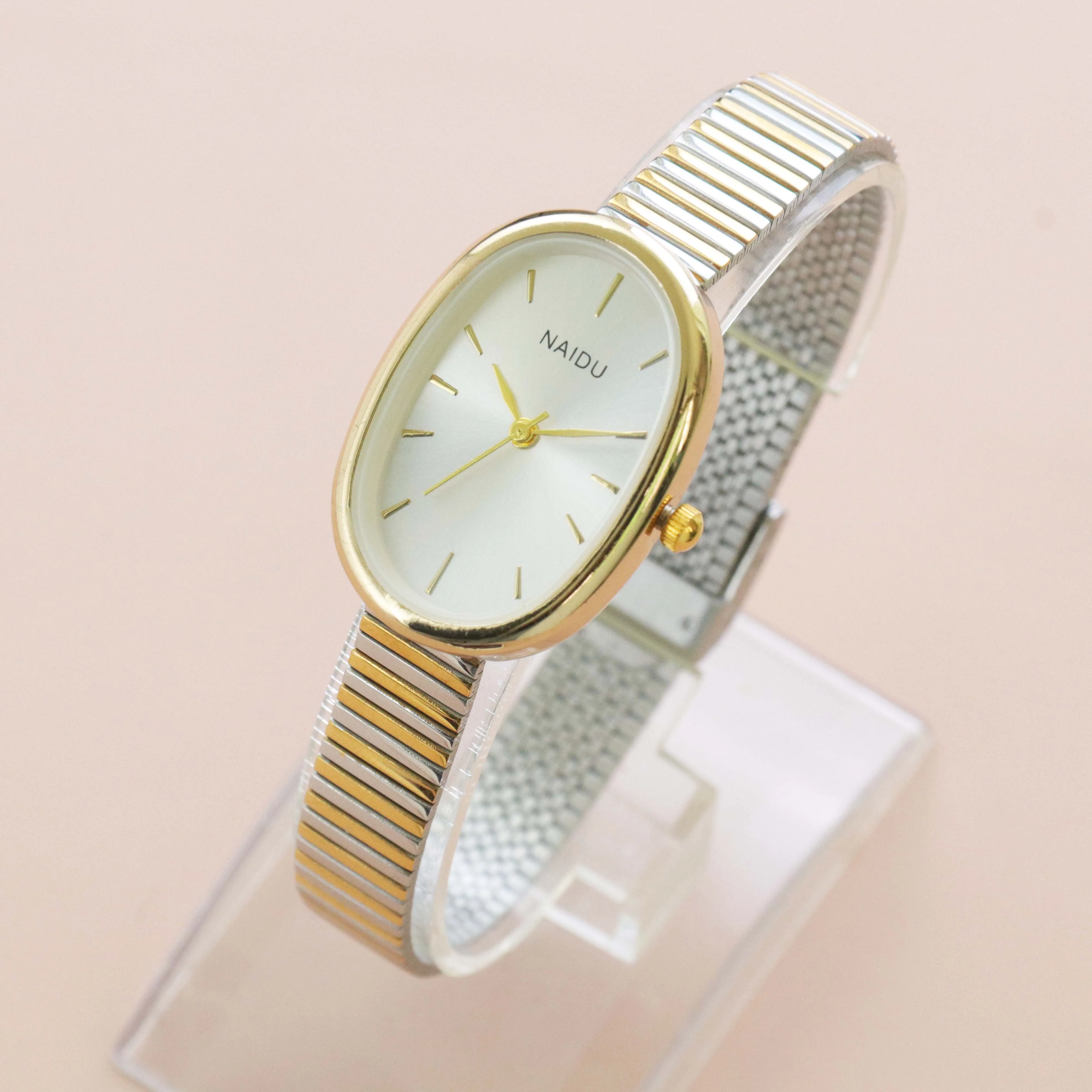 2023 Year watch for women  Watches For Women Girl Simple Silver and Gold Stainless Watchband Quartz Minimalist Wristwatches