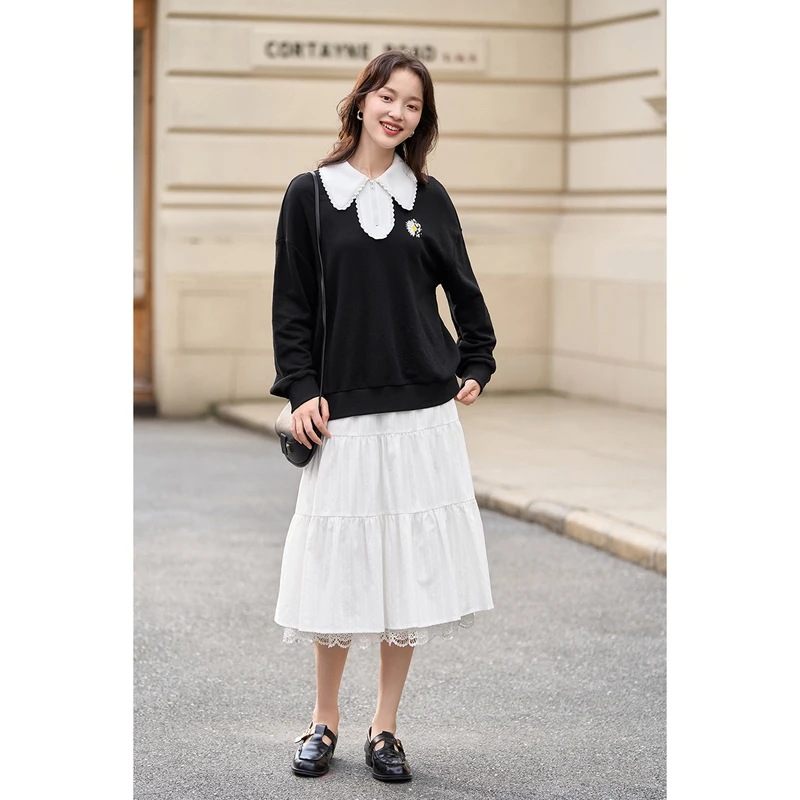 INMAN Women Sweatshirts 2023 Autumn Long Sleeves Lace Lapel Loose Hoodies Contrast Pearl Embroidery Casual All-match Black Tops