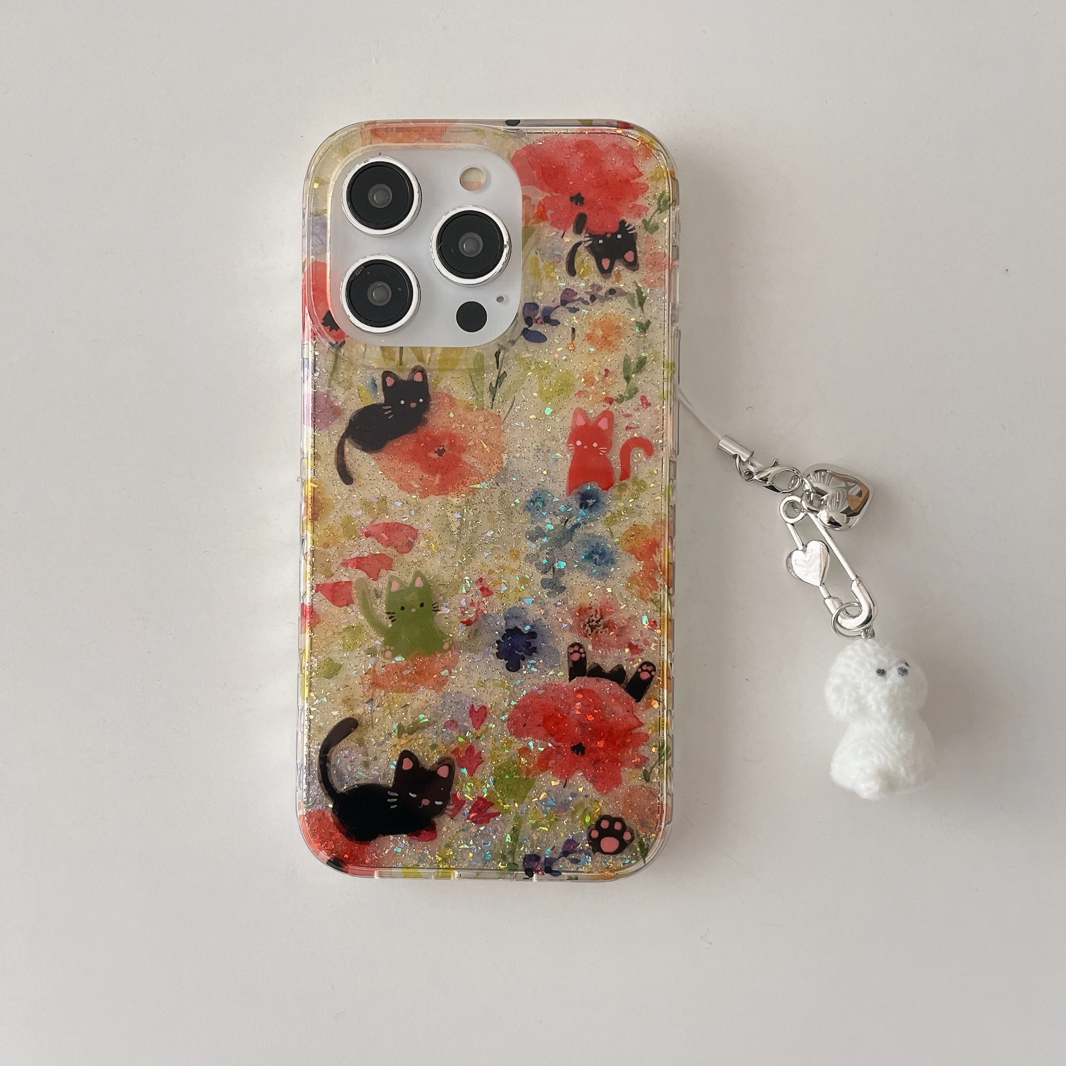 Full Screen Sequin Flowers Cute Cartoon Black Cat White Bear Pendant Phone Case for iPhone 16 15 14 13 Pro Max Back Cover Funda