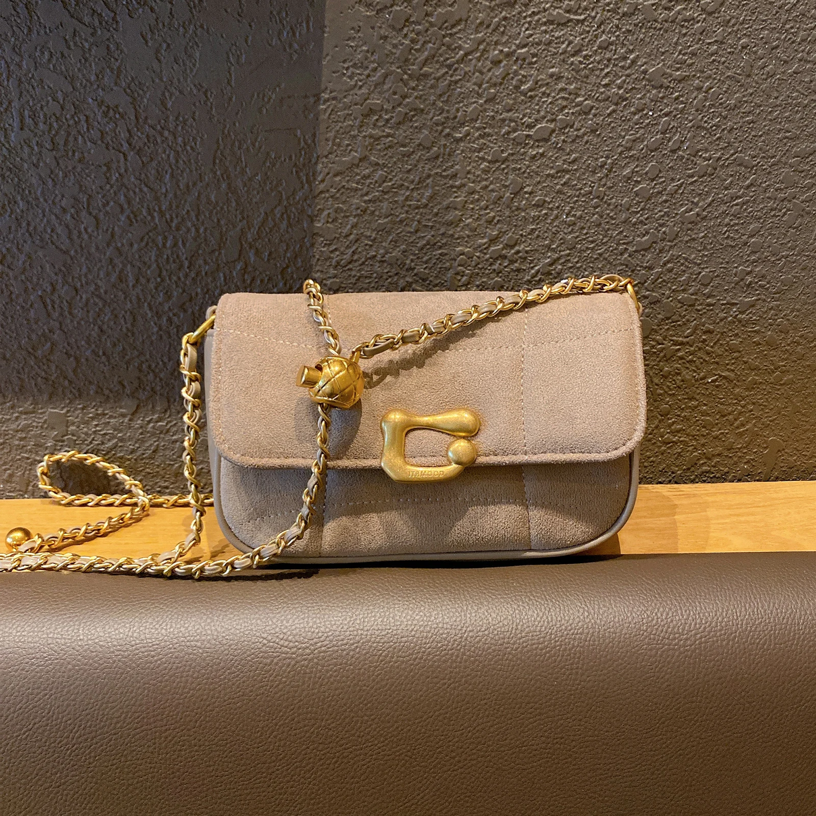 Stylish Chain Crossbody Bag, Retro Suede Shoulder Bag
