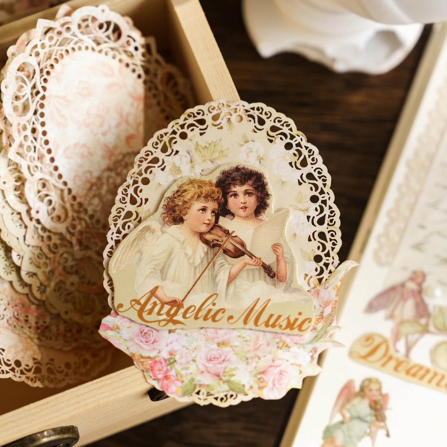 

Card Lover 10Pcs[Flower Opening Series] Vintage Hollow Out Journal Material Paper Lace Writable Paper Deco Sticker Scrapbook Kit