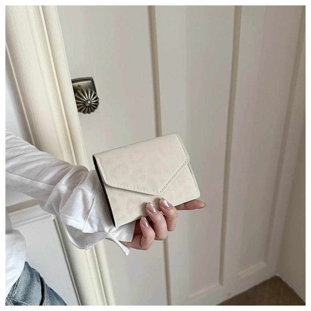 Modische Kartenhalter-Geldbörse mit Leopardenmuster für Damen, PU-Leder, schlankes Dreifach-Portemonnaie, Münzfach, Kreditkartenetui mit mehreren Fächern, Mini-Clutch-Tasche – Detail 8