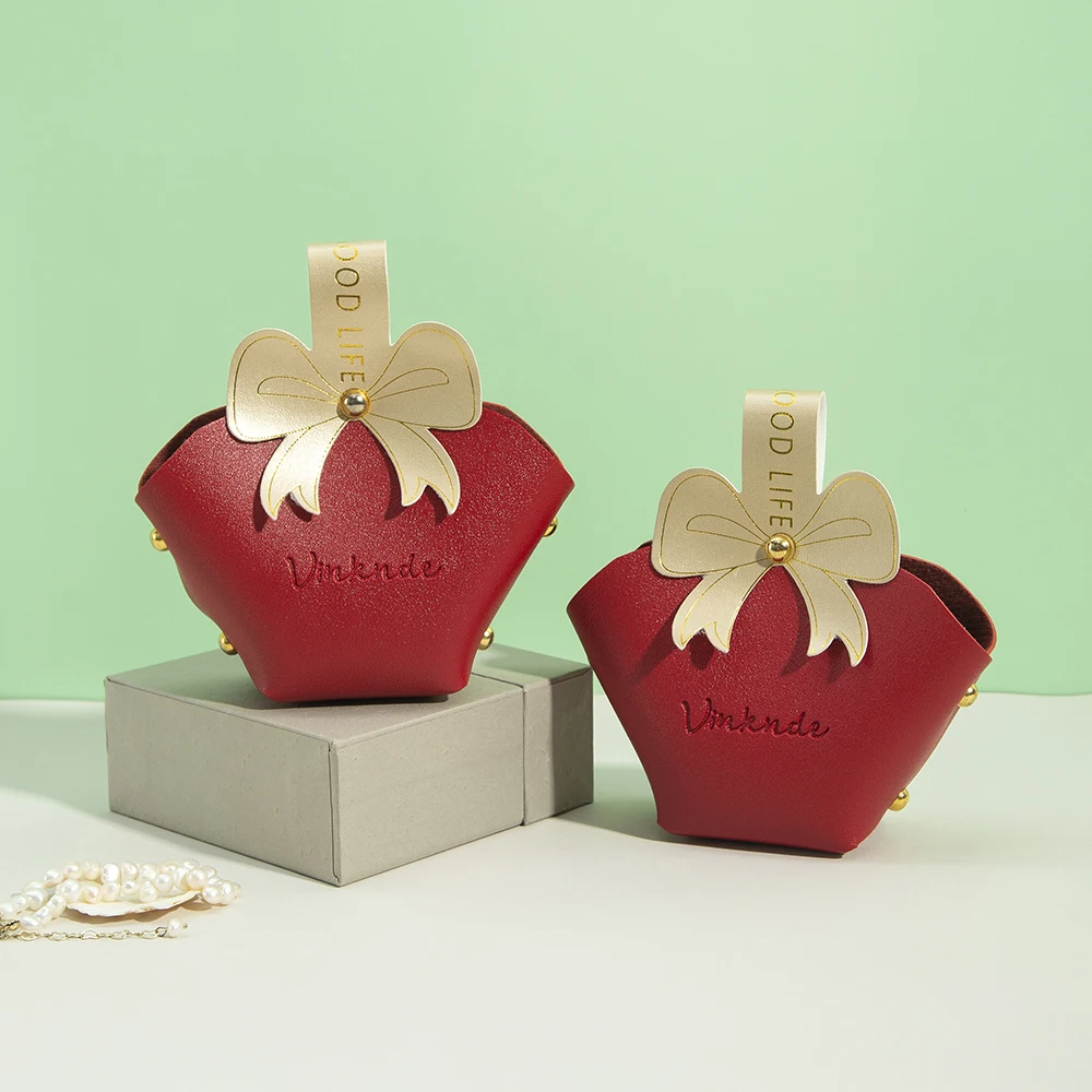 Red PU Leather Bag 14x9x6cm Jewelry Handbag With Gold Bowknot Wedding Favors Gift Candy Basket Box Portable Travel Storage Pouch