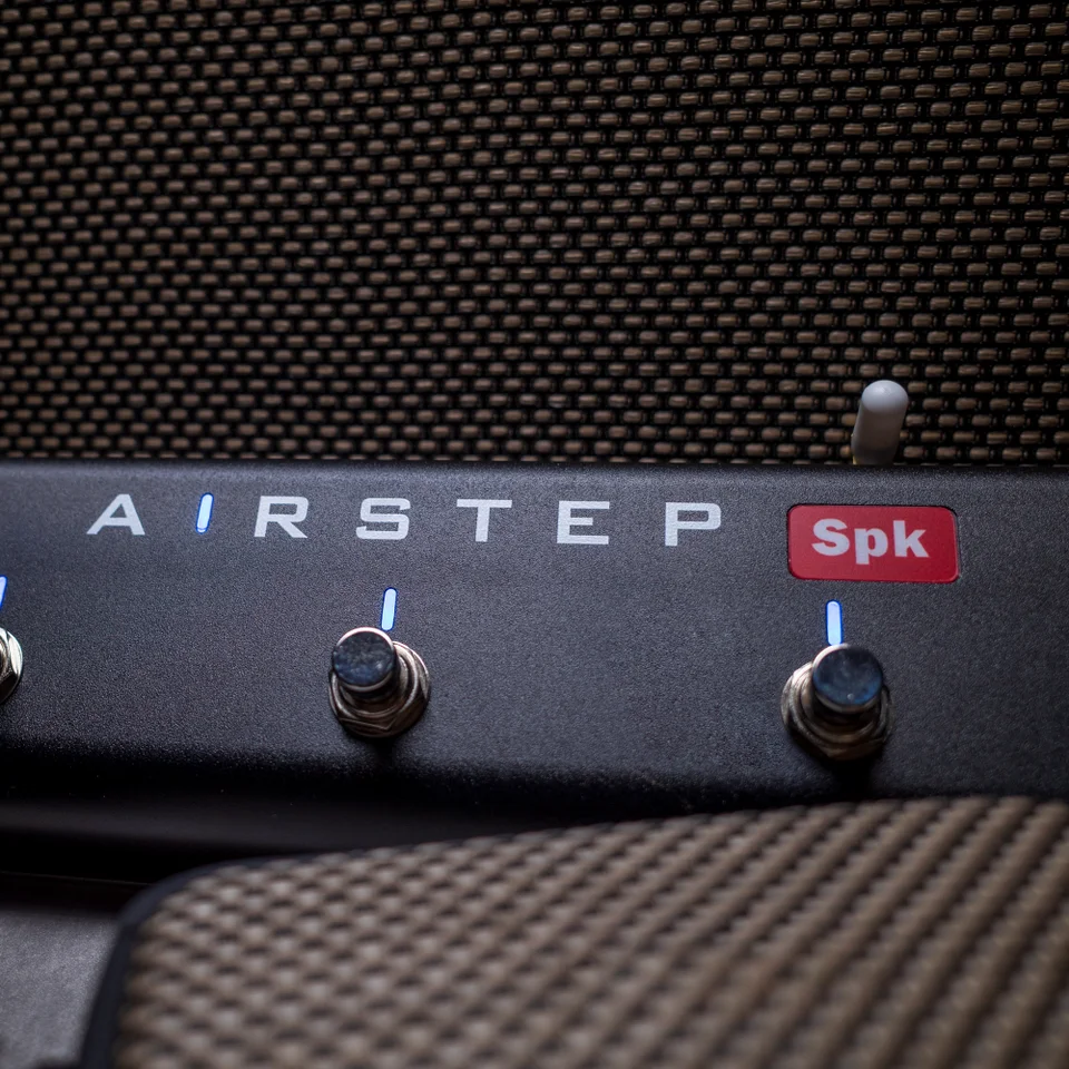 ガニ股造AIRSTEP SPK フットスイッチ Amazon.com: XSONIC Airstep Spk Edition Spark