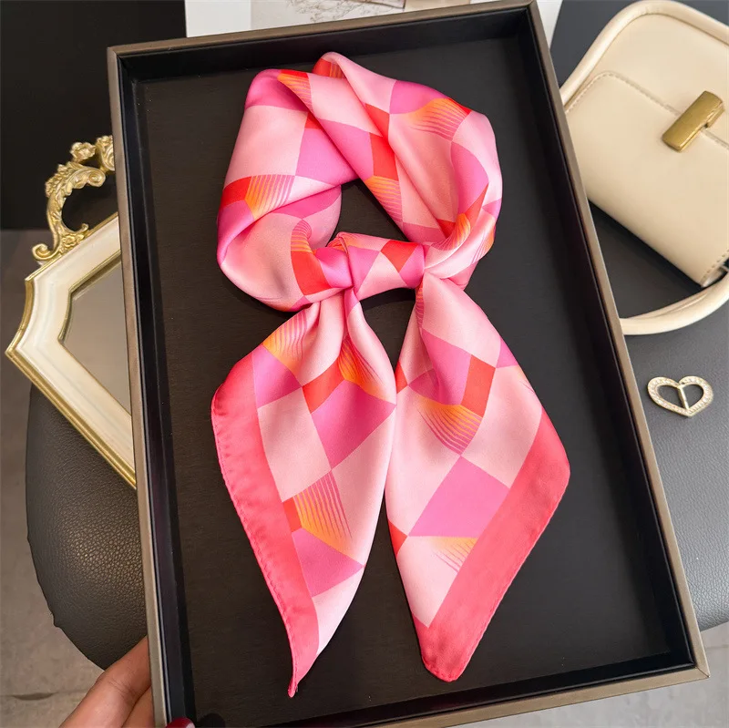 2026 neue Geometrie Muster Platz Silk Schal Frauen Weiche Hijab Alle Jahreszeiten Schmücken Krawatte Kopftuch Foulard Bandana Halstuch – Detail 9