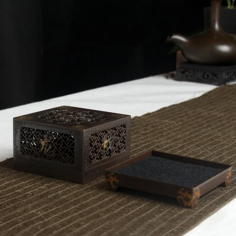 مبخرة بنقش التنين توفر علاجًا عطريًا هادئًا، مناسب...