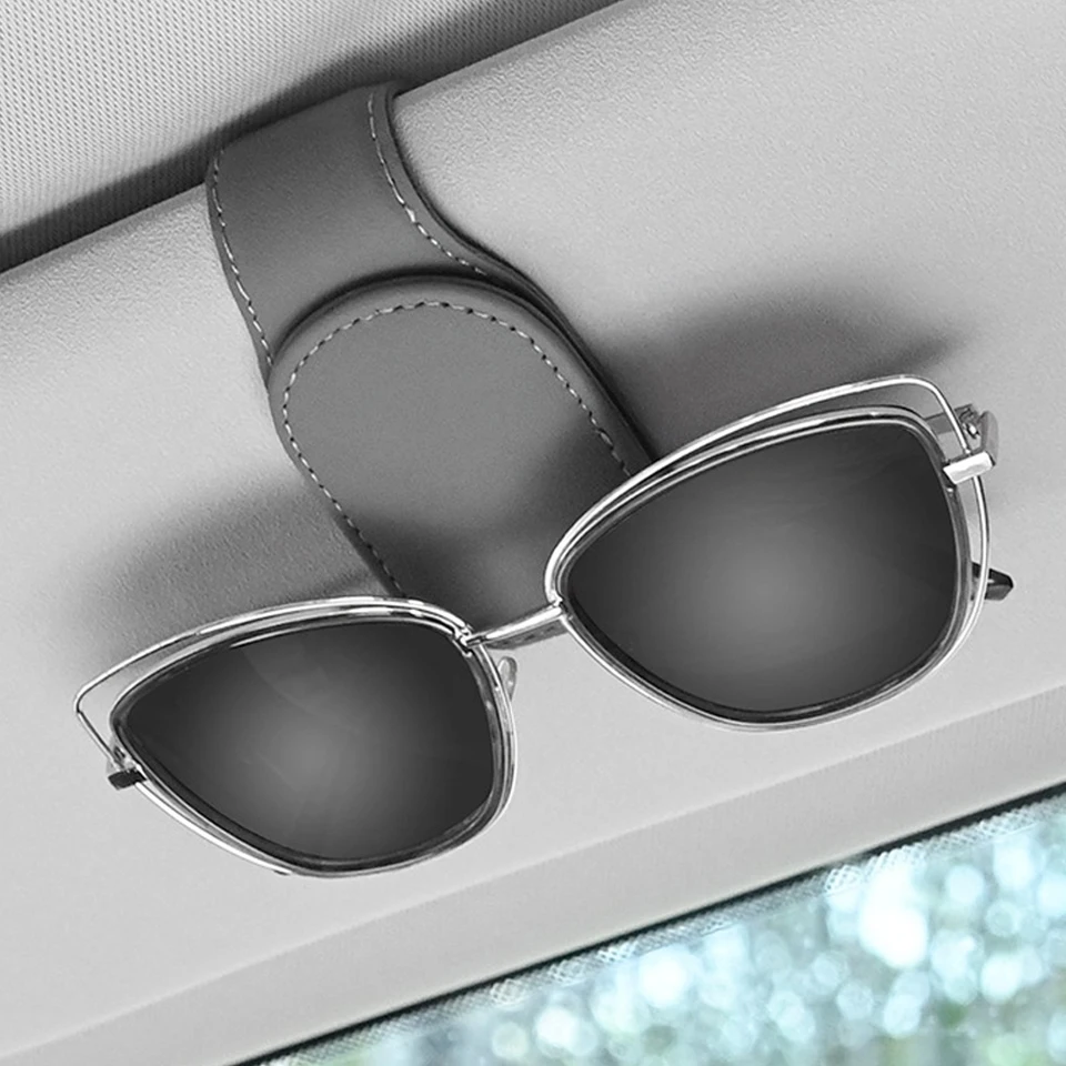 Supporto Magnetico In Pelle PU Per Occhiali Da Sole Da Agganciare Alla Visiera Dell'auto, Grigio, Dimensioni 9,5x4,5 Cm, Porta Biglietti E Contanti