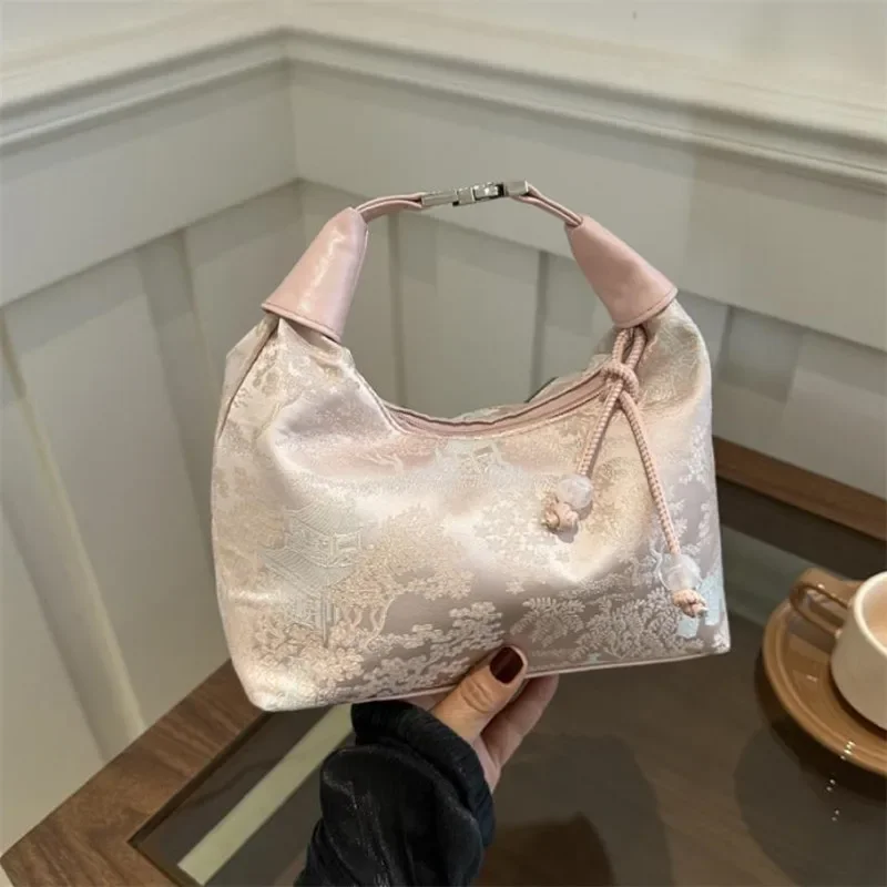 Sweet Embroidery Shoulder Bag Elegant Flower Pearl Pendant Crossbody Bag Small Bucket Handbag Ladies Luxury Design Cheongsam Bag
