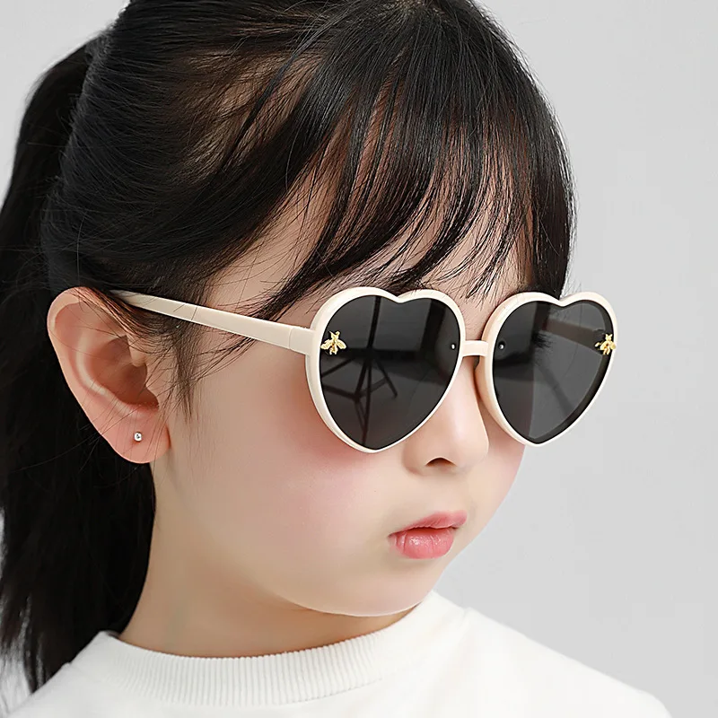 Children Sunglasses Girl Glitter Heart Shape Cartoon Sunshade Anti-UV Party Gift Fashion Eyewear