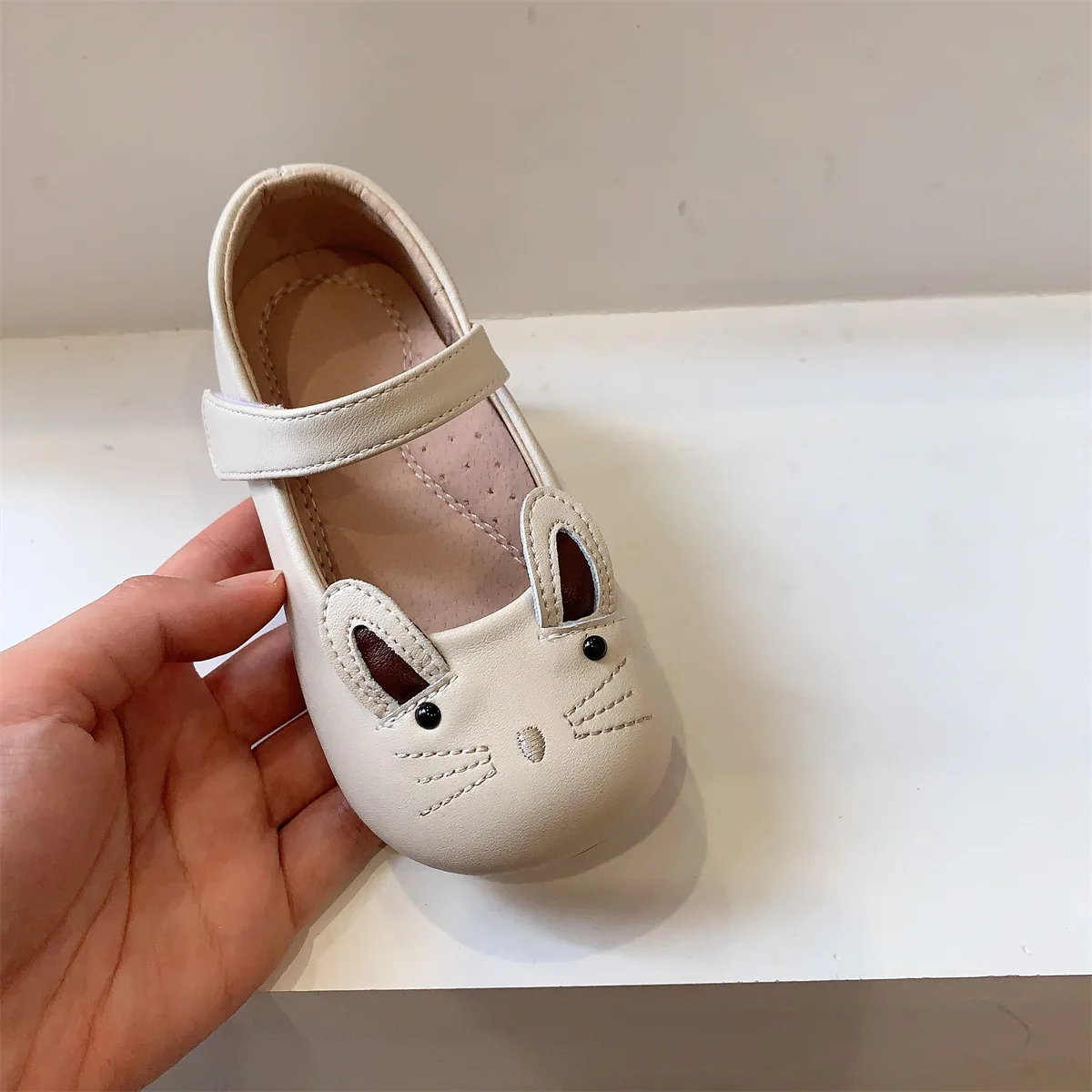 Kid Shoes Girl Princess Shoe Cute Cartoon Leather Shoes Child Walking Soft Soled Mary Jane Shoe Shallow Mouth Casual