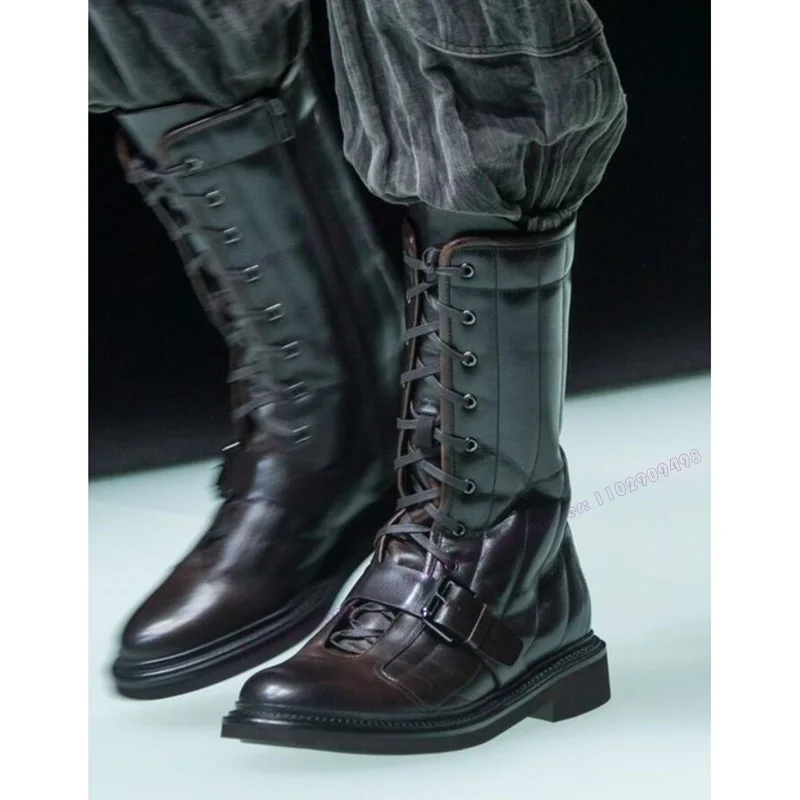 

Brown Runway Lace Up Men's Boots Mid Calf Matte Leather Shoes Strappy Decor Designer New Style Shoes 2023 Zapatos Para Hombres