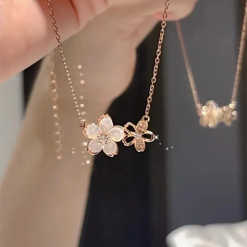 1 Pcs Zircon Flowers Pendant Clavicle Chain Necklace Women Summer Beach Casual Jewelry Accessories Gift New Simple Luxury