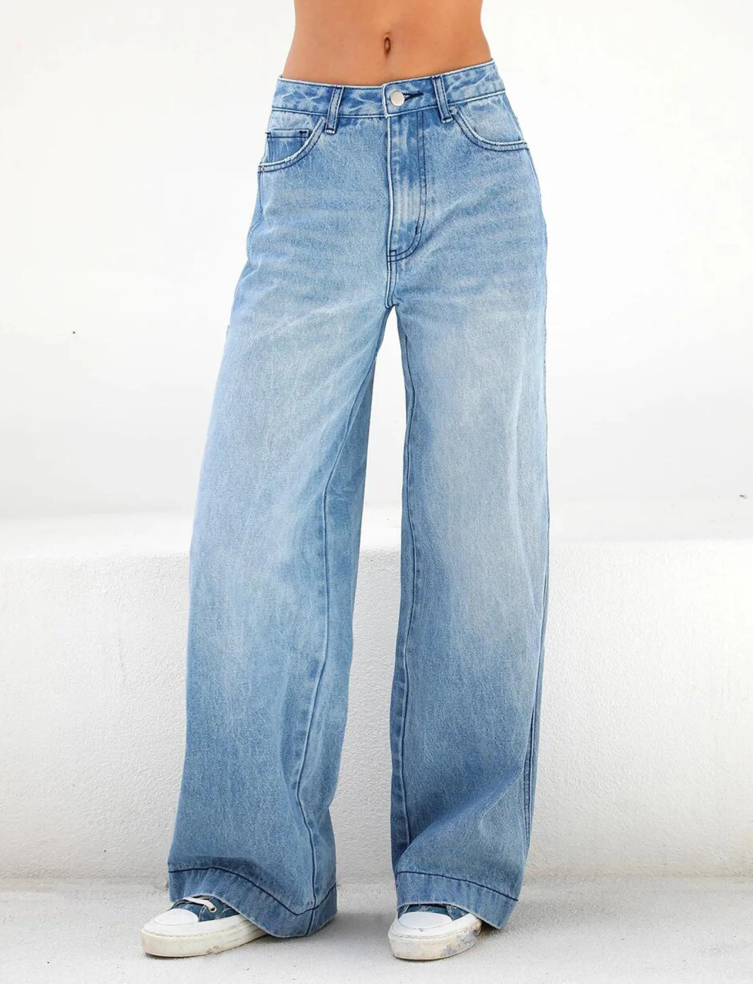 

Autumn and Winter New Women's Dress Temperament Commuting Fashion High Waist Casual Loose Straight Leg Jeans