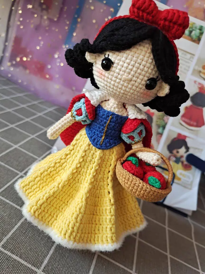 Hanrted Snow White Princ Doll Material Kit Cute  Fce Yarn Pendant DIY Crt Kit for Faion Accories