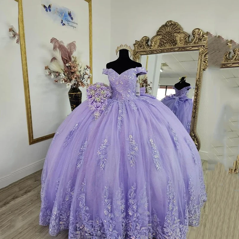 

Lavender Ball Gown Luxury Quinceanera Dresses Sweet 16 Formal Off the Shoulder Lace Appliques Birthday Princess Party Gowns