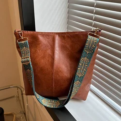 Chic Wide Strap Geometric Shoulder Bag - Large Capacity Retro PU Leather Tote (A4)