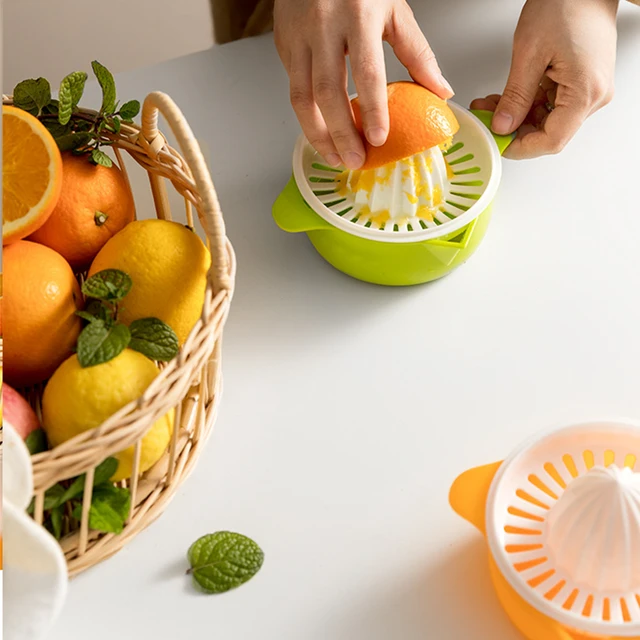 Kitchen Accessories Manual Plastic Fruit Tool Orange Lemon Squeezer Juicer  Machine Portable Citrus Juicer