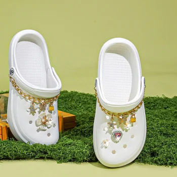 Fashion ladies' clogs outdoor and indoor, Lightweight Two-way Wear Garden shoes, Comfortable Women's Non-slip Beach shoes 666 1