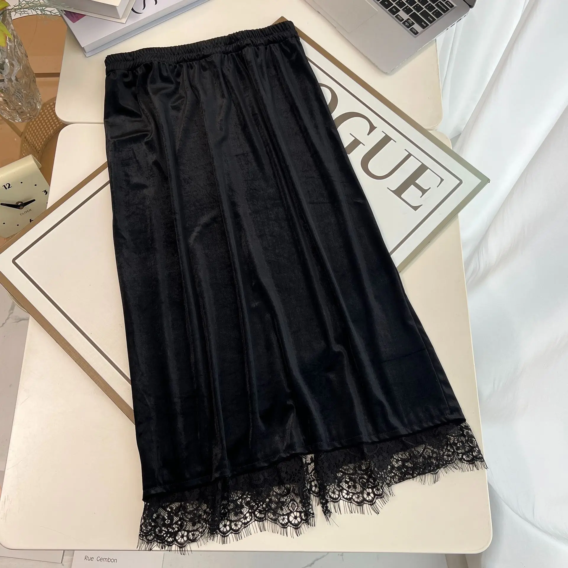 XXXXL Fashion Plus Size Women's Skirts New Retro Lace Stitched Velour 2025 Autumn mid-length Skirt
