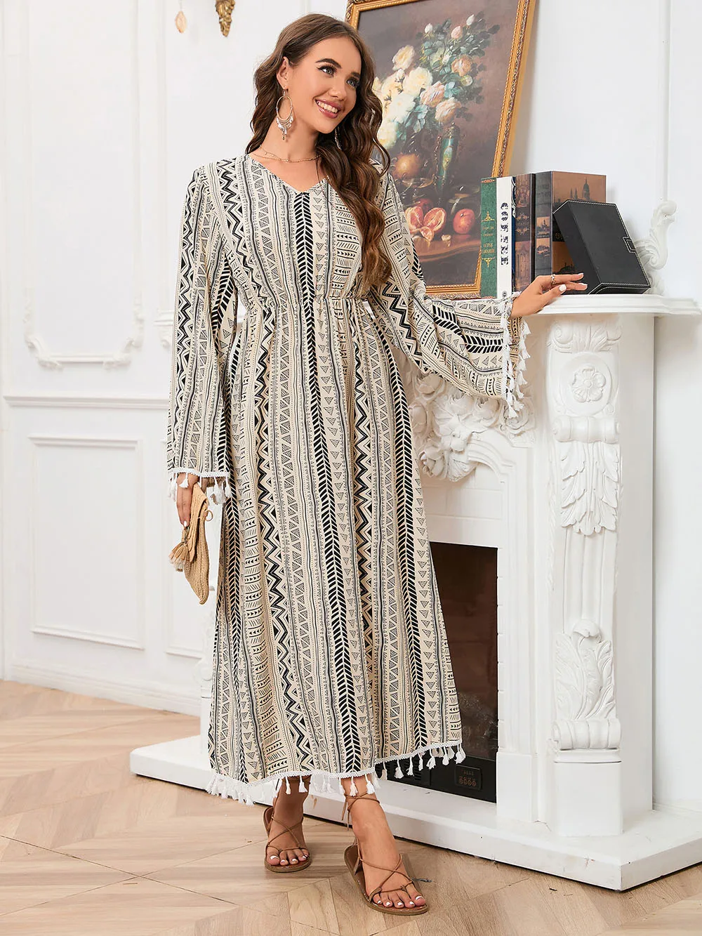Simple Eid Abaya Dubai Turkey Dress For Women Muslim Long-Sleeved Islam Kaftans African Lady Robe With Tassel Bohemian Clothing
